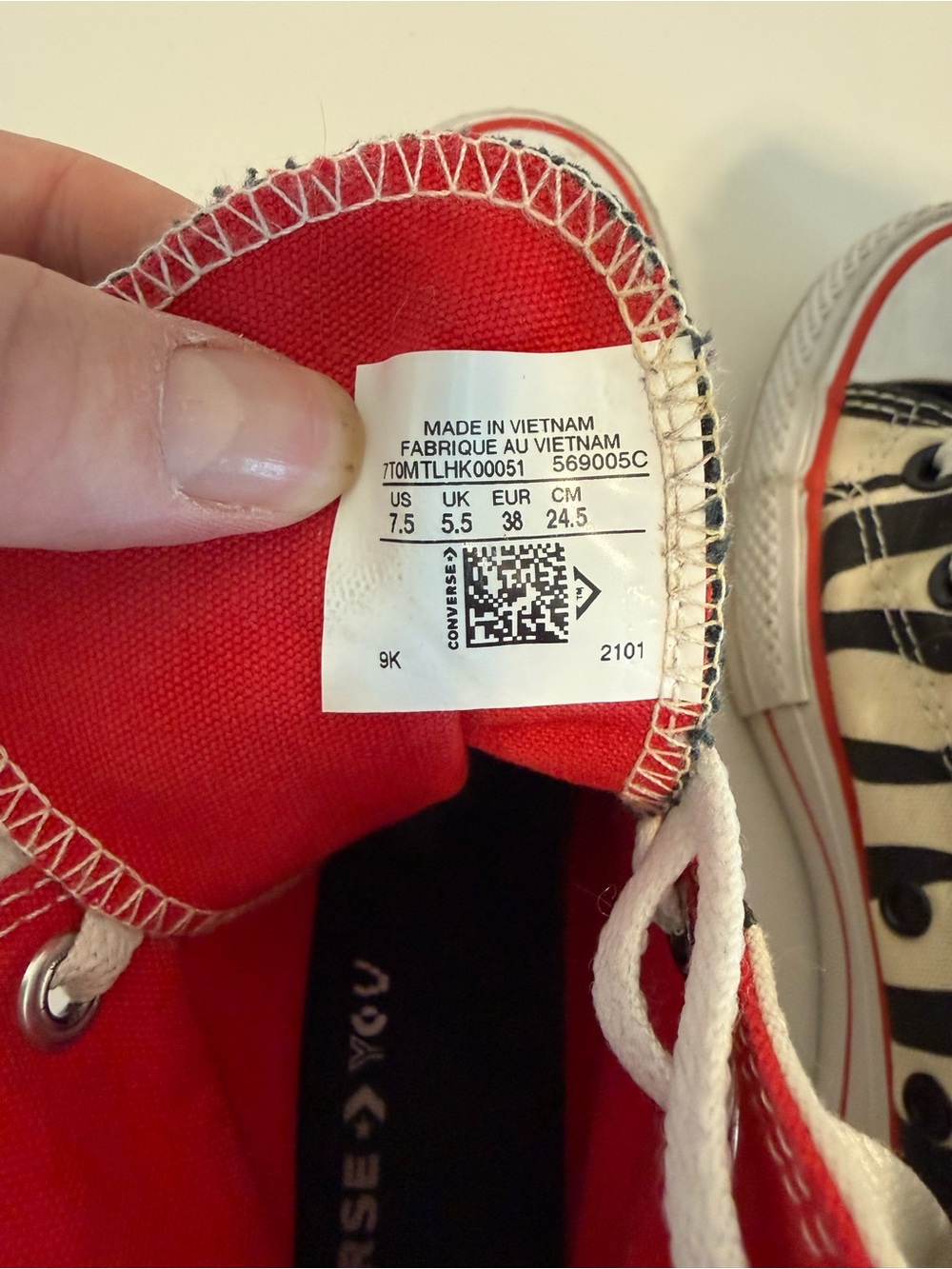 Converse Custom High-Top Sneakers in Red and Black-White Zebra Dawg Casual 7.5 - Picture 7 of 7